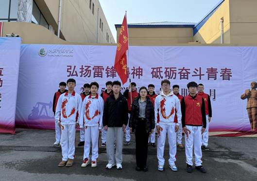 说明: f573c4c4cebf35764b012e053e18e50